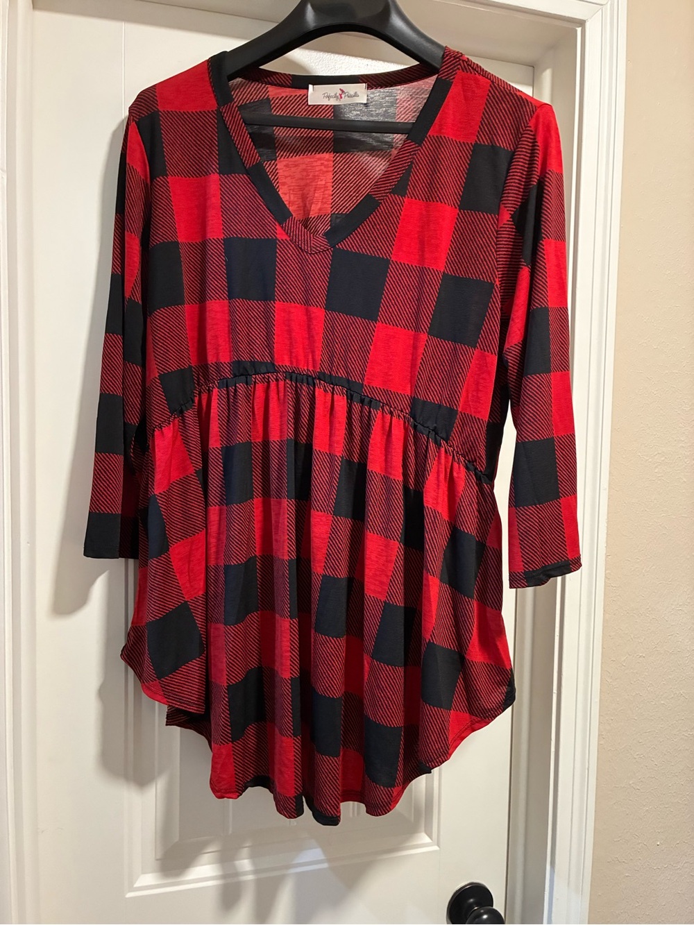Cozy Red & Black Plaid V-Neck Tunic Top - Lightweight Everyday